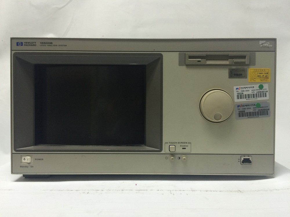HP Logic Analyzer 16500B US35451550  no accessories