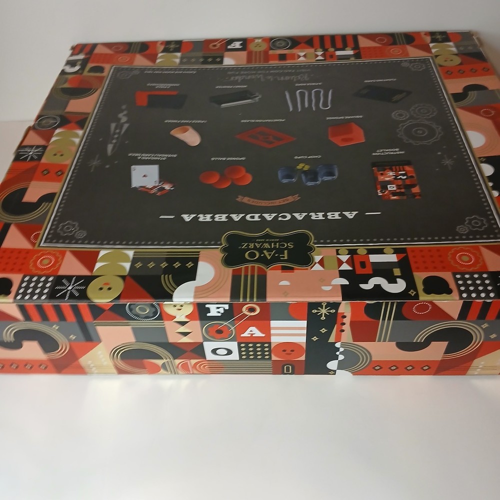 FAO Schwarz Ultimate Magic Set - Missing Money Changer