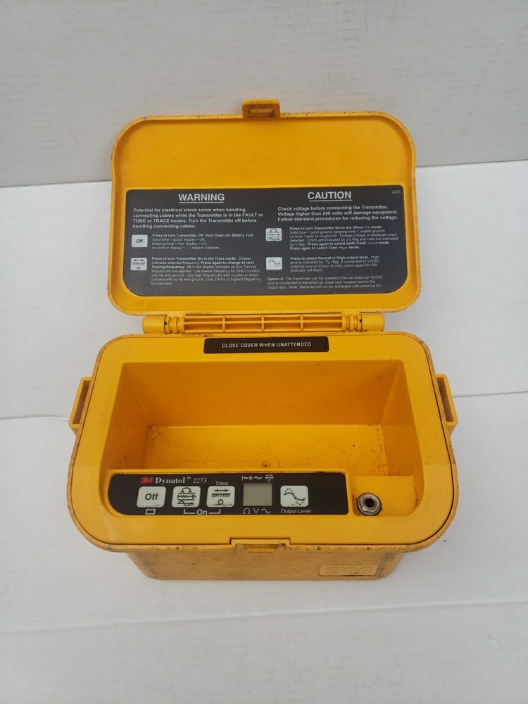 3M Dynatel 2273 Cable Locator Transmitter Unit Compartment Damage