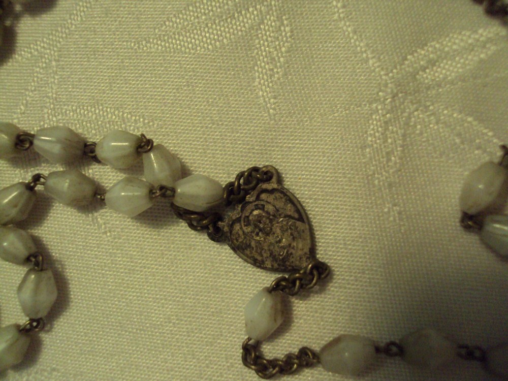 VINTAGE GLASS BEADED ROSARY GERMANY #REL