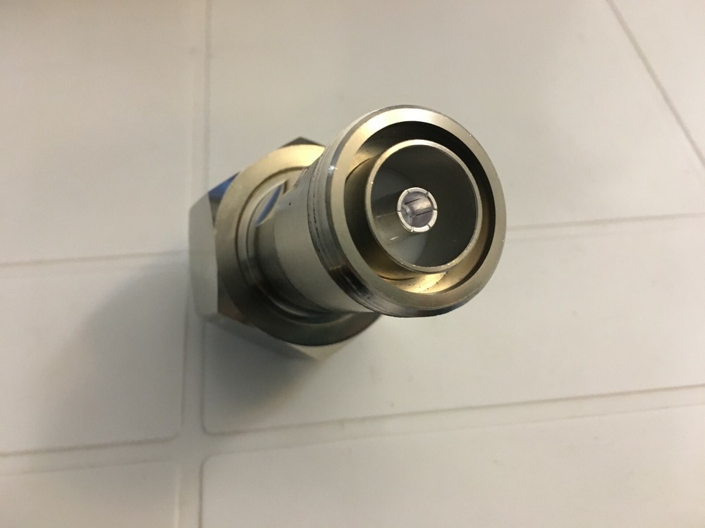 RF CONNECTOR ADAPTER - FROM LC TO DIN 7/16 FEMALE