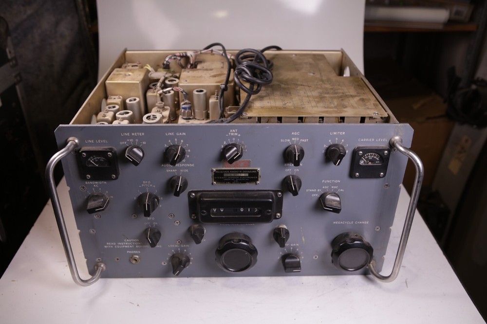 Stewart-Warner R-390a/URR Communication Receiver