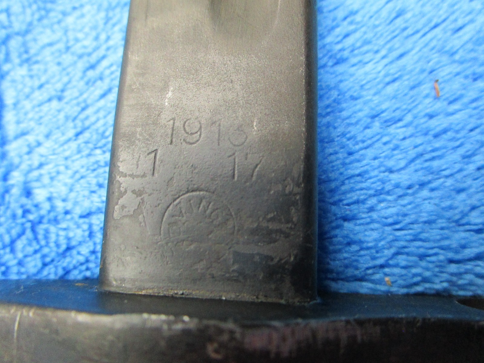 VINTAGE ORIGINAL US MADE BRITISH M1913 BAYONET AND SCABBARD MAKER REMINGTON 1917