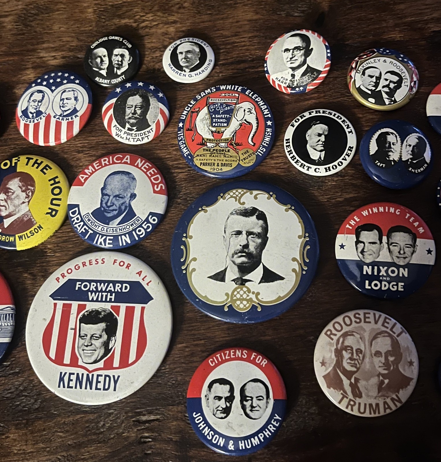 HUGE LOT of Commemorative ~1970s PRESIDENTIAL CAMPAIGN PINS