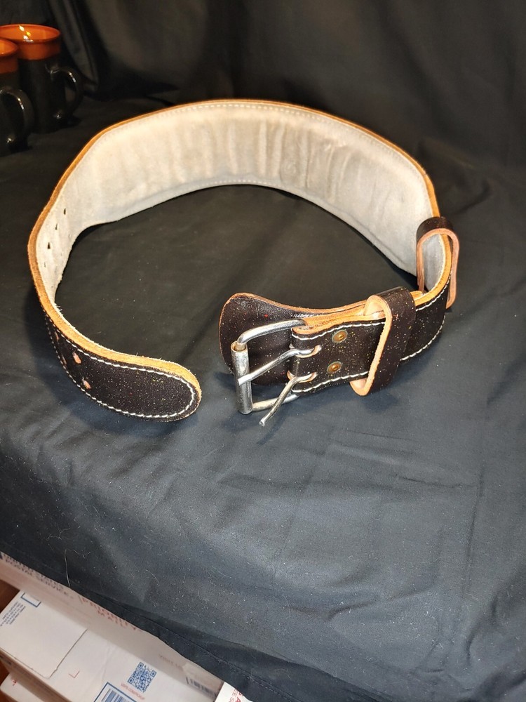 Weider Weight Lifing Leather Belt Small with padding