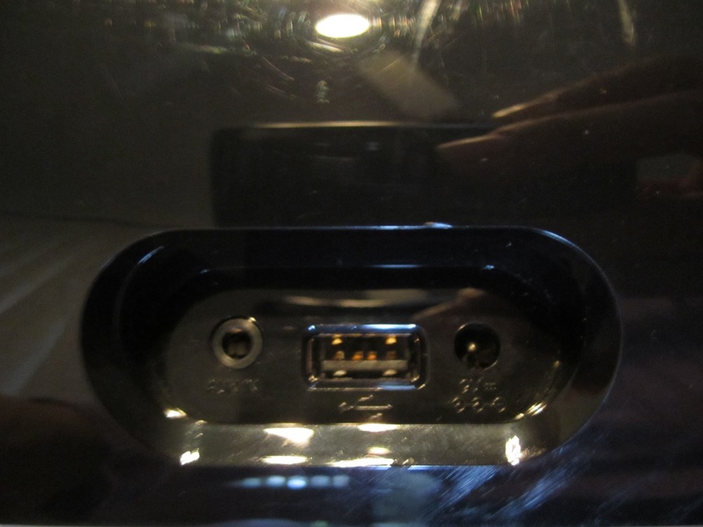 Philips Fidelio AS351/37 Bluetooth Android Speaker Dock