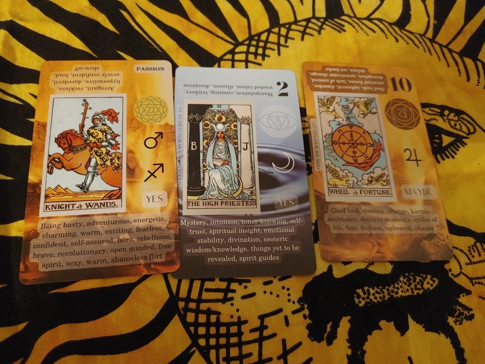 1 Question Reading 3 Cards