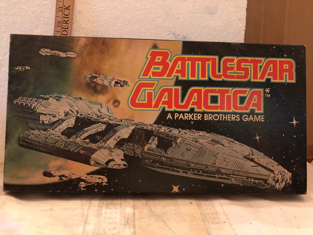 BATTLESTAR GALACTICA GAME IN GREAT SHAPE