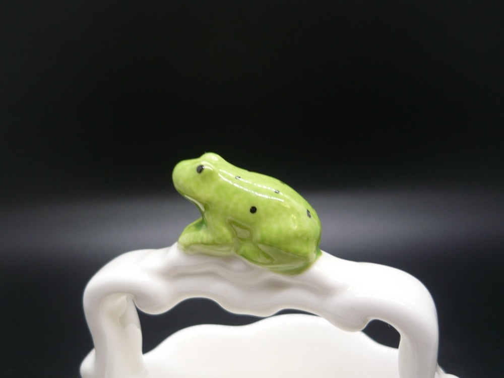 Peppertree Tabletops Frog Ceramic Trinket Dish