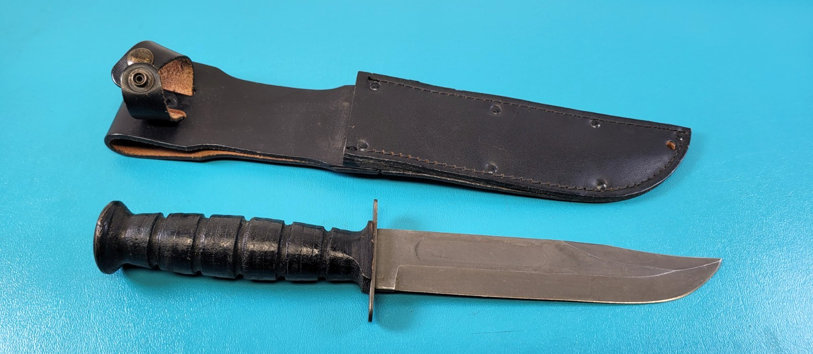 Vintage US Military Ontario Mark 2 Fighting Knife + Black Sheath TR720