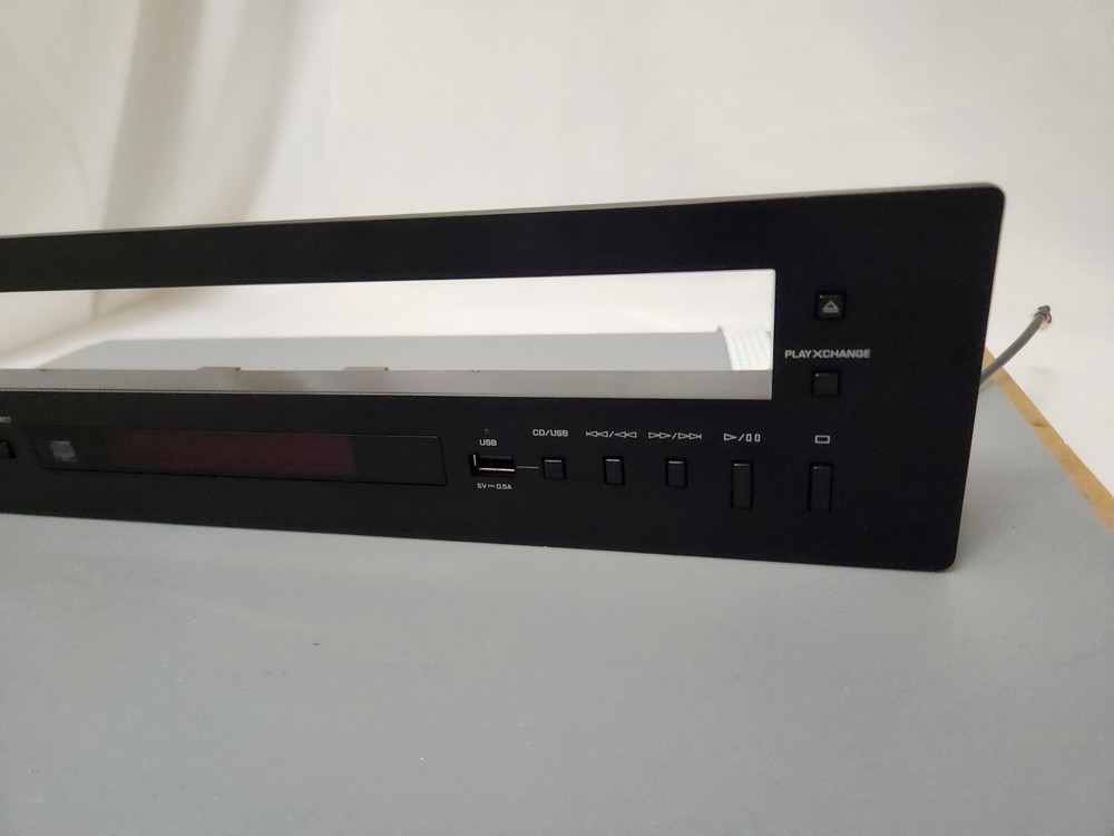 Yamaha CD-C603 front panel with display tested works