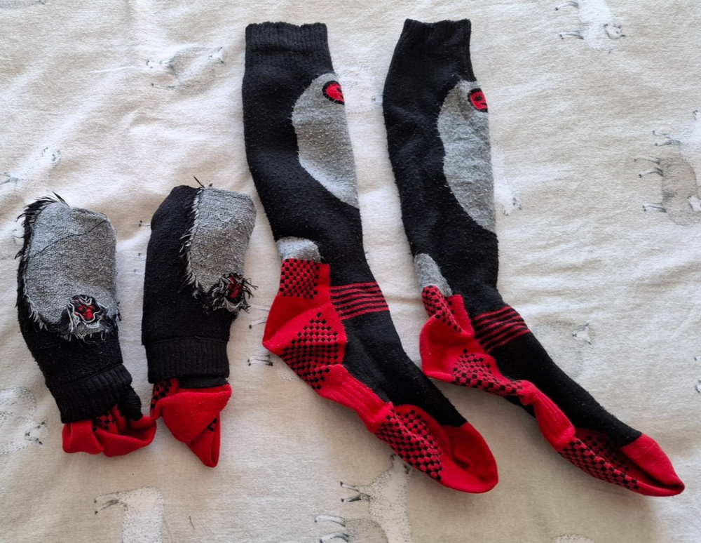 Acerbis Impact 2.0 Knee Guards plus extra long socks (x3 pairs)