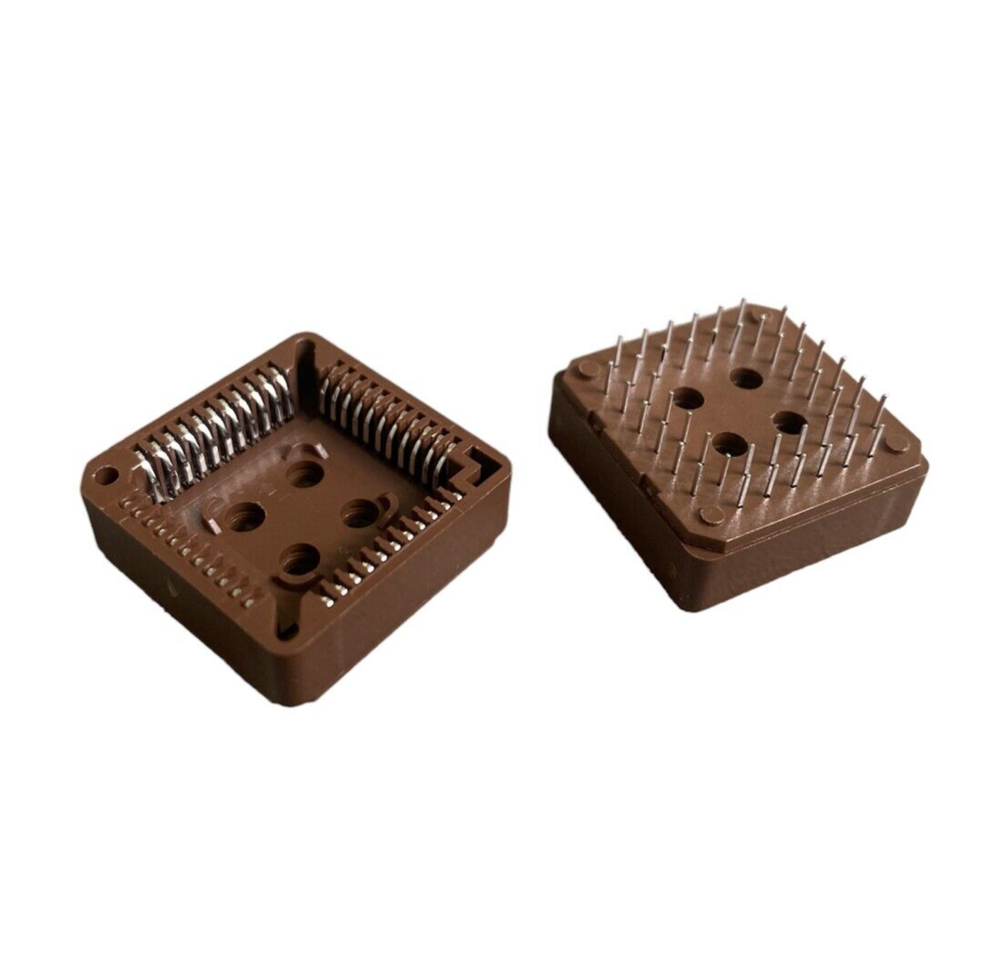 1 PCs CONNECTOR PLCC IC SOCKET 44 POSITION POS THROUGH HOLE PLCC44 PLCC-44
