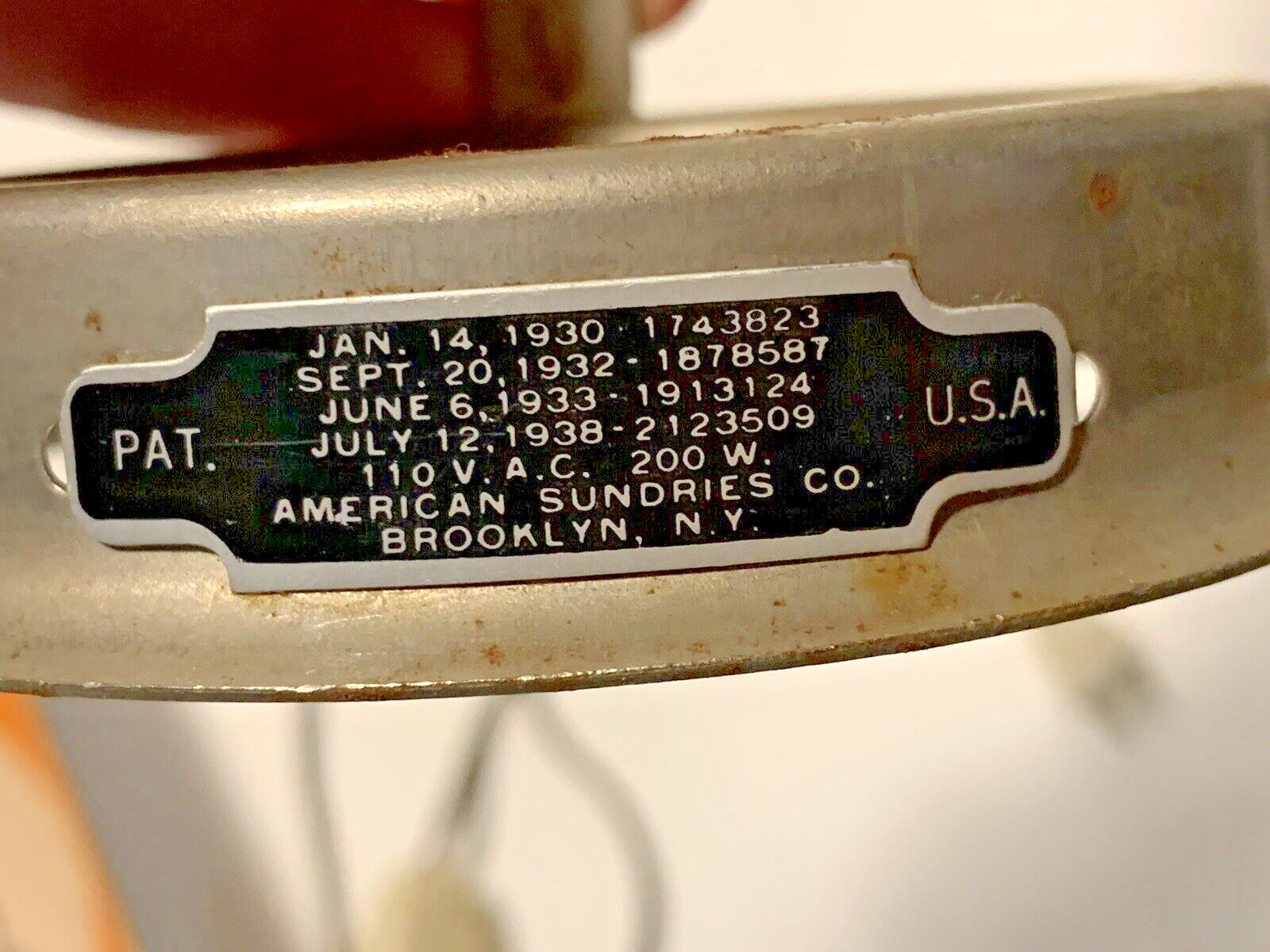 VTG Renwal Electric Vaporizer No. 25 with original Box circa 1927-1938 UNTESTED