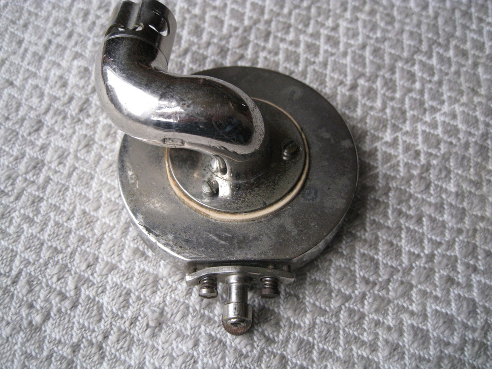 🇺🇸 😃 👍 🎶 🔥 vintage phonograph reproducer ???