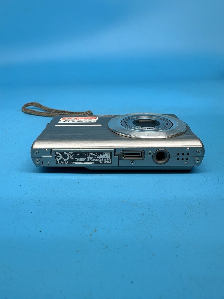 casio exilim EX-Z7 7.2MP digital camera, Silver - Tested