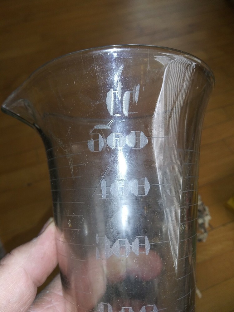 500 ml Graduated Cylinder. NOS