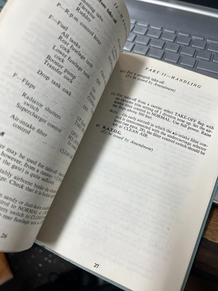 RAF post WW2 Pilots Notes SEAFIRE 47 Royal Air Force Pilot's book