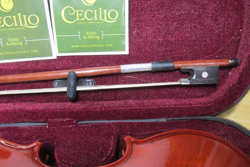 MENDINI by CECILIO VIOLIN w/ BOW, CASE, TUNER & NEW STRINGS