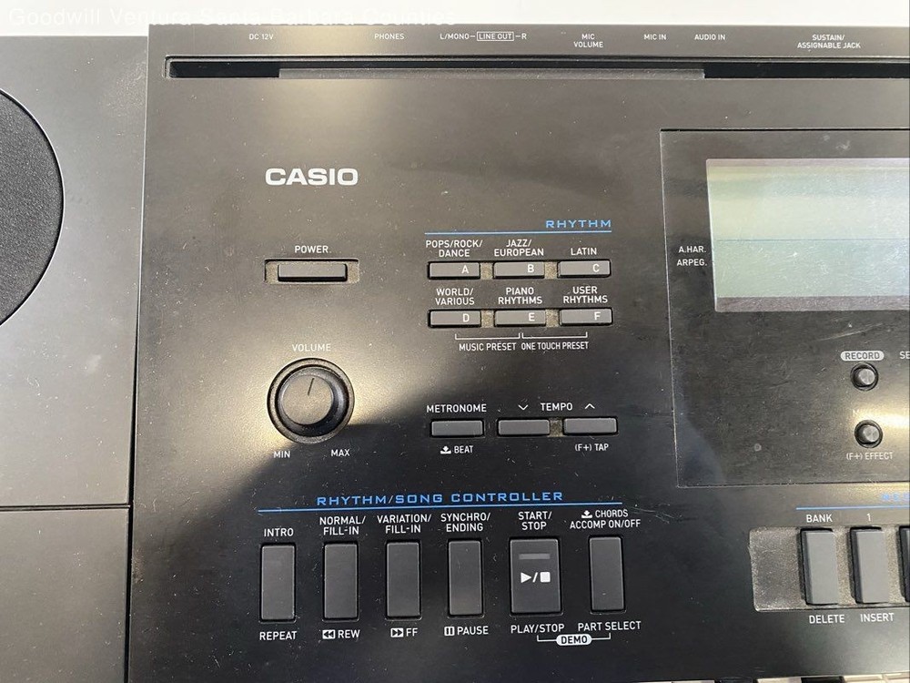 Casio WK-6600 Workstation 76-Key Electronic Keyboard