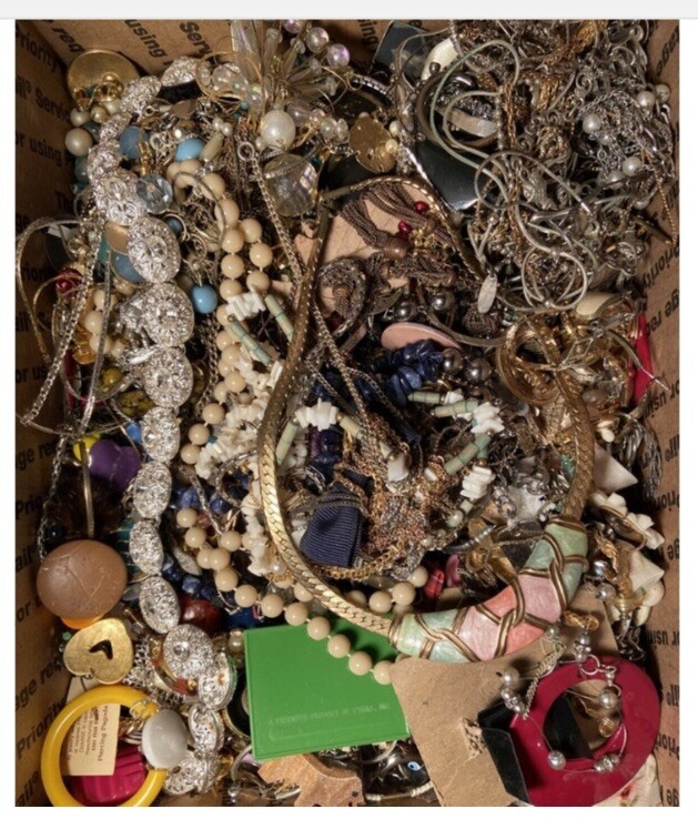 Vintage/Designer Unsearched Estate Jewelry Lot 2Lbs + Crown!