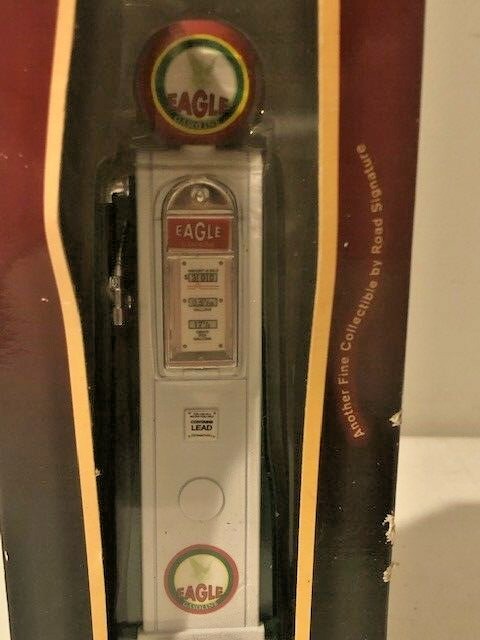 Yat Ming Eagle Gas Pump