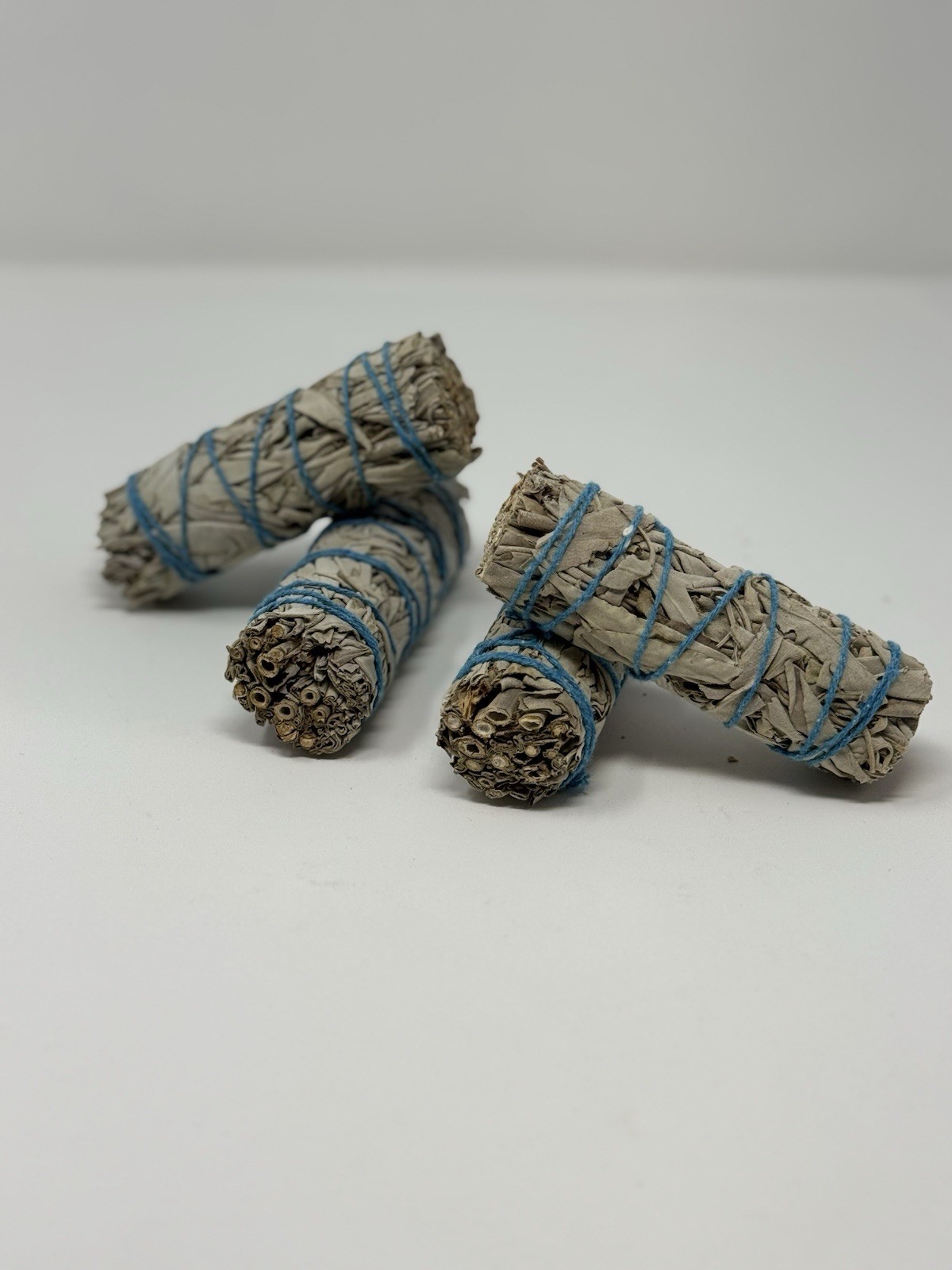4 Pack White Sage 4” Smudge Stick For Cleansing, Smudging & Meditation