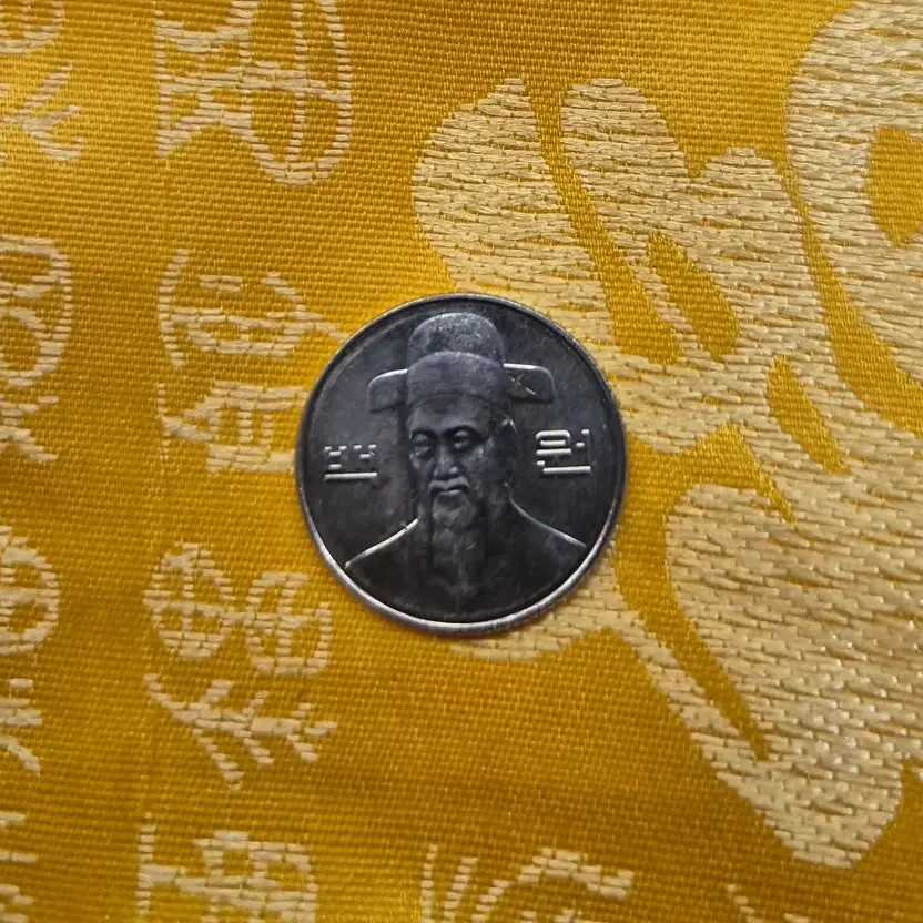 2024 Issued 100 Won Coin