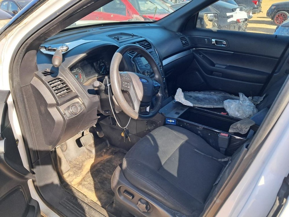 EXPLORER 2018 Glove Box 4844487