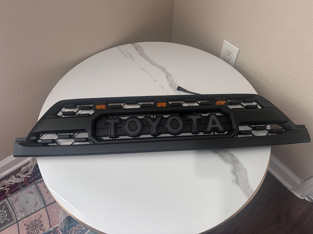 4Runner 2003 2004 2005 Matte Black Grill W/3LED and LED letters