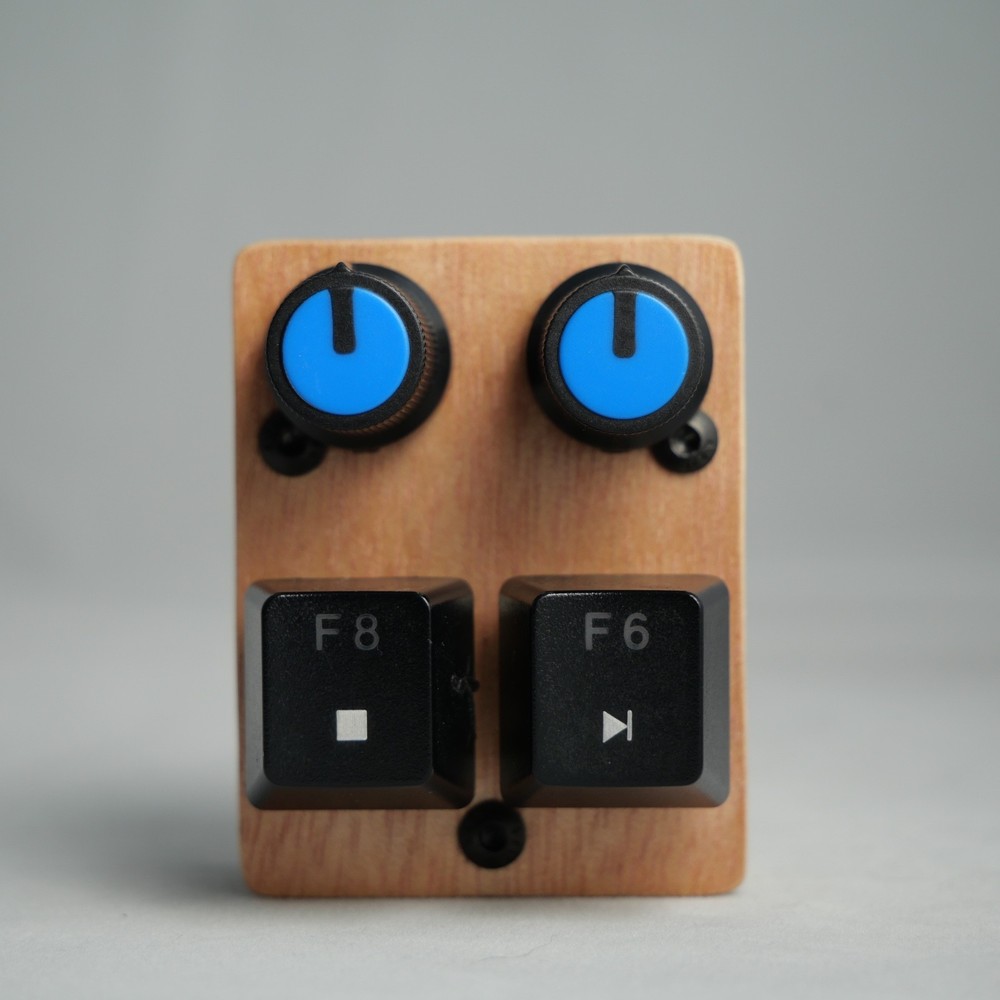 madMidiMini Compact Midi Controller with 2 Note Buttons 2 Potentiometers and LED