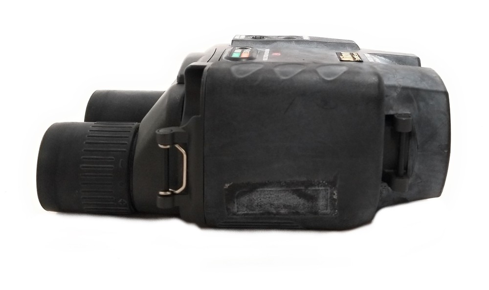 Nikon StabilEyes VR 14x40 Image Stabilized Binoculars w/ Case MISSING FOCUS KNOB