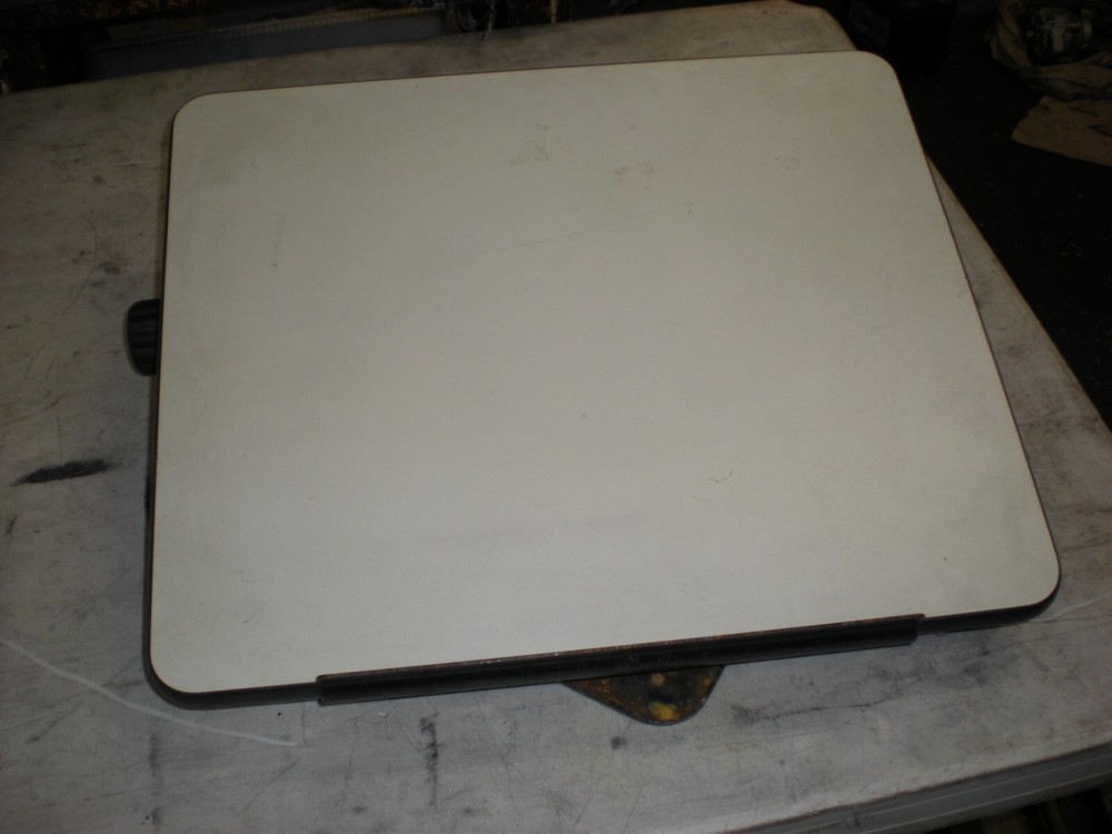 MARVEL! MULTI-MODE TURNTABLE