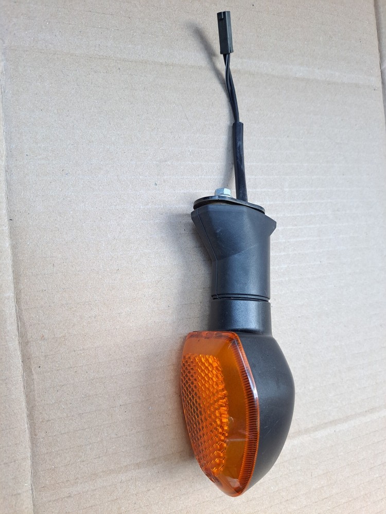 Suzuki gsr750 front left indicator