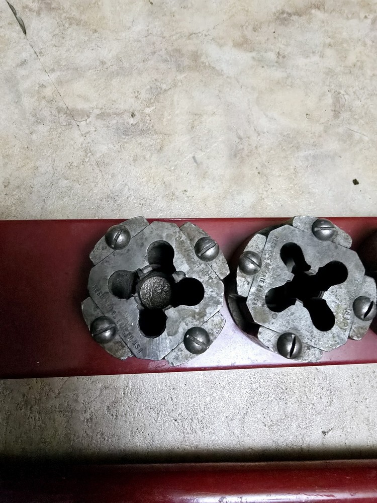 Reed 71 Ratcheting Pipe Threader 1/4"- 1"