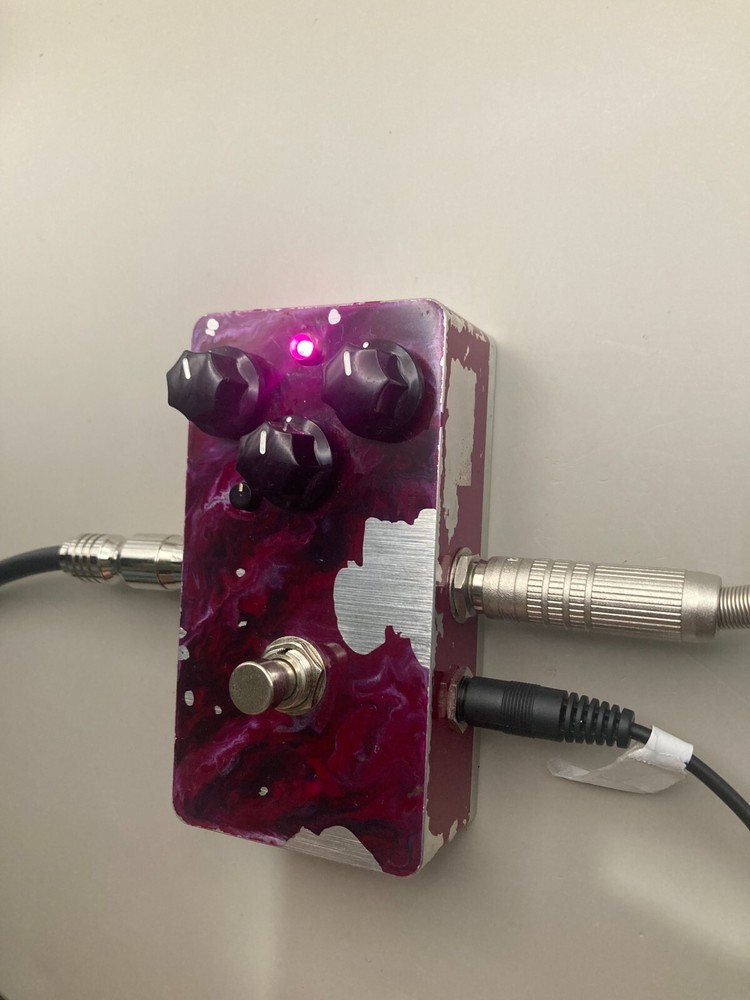 Leqtique 9/9 Distortion Effect Pedal from JP