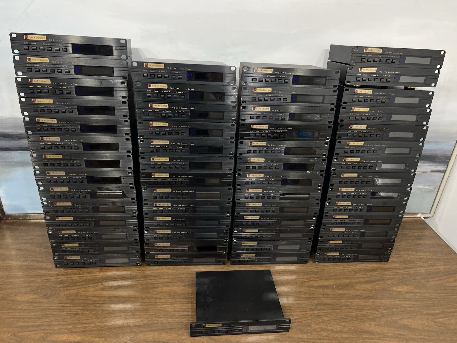 Parasound TDQ-150 Stereo tuner Working ( PRICE FOR 1 UNIT ONLY )