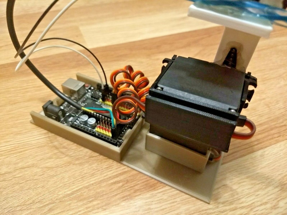 Robotics project - Following a flame with Arduino - complete solution