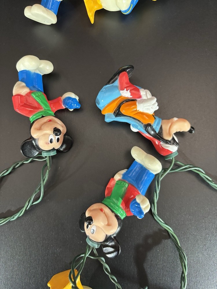 Disney Mickey Mouse & Friends 10 Christmas Tree String Lights