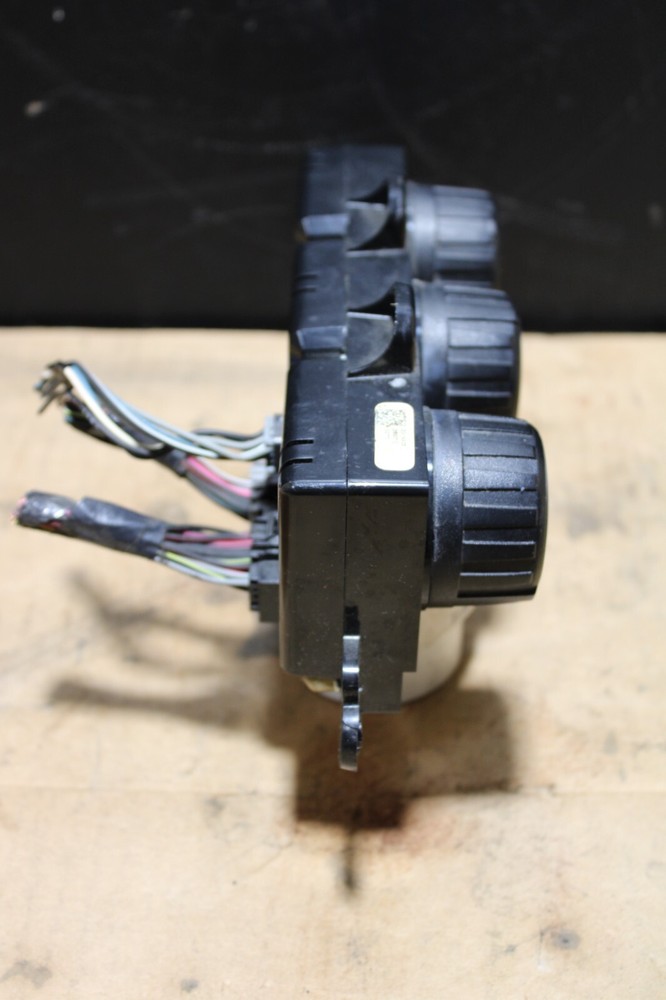 2021 Freightliner Cascadia Heater / AC Temp Control
