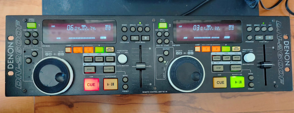 1pcs Denon DN-2600F DJ Controller