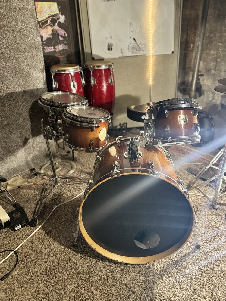 *Gretsch Maple Renown*