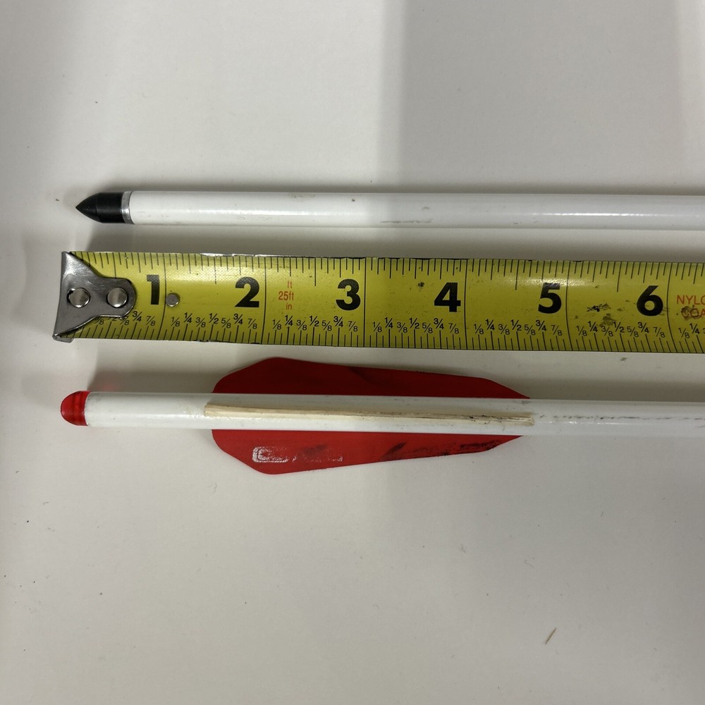 2 Arrows - Beman Carbon - White Out - Item 473
