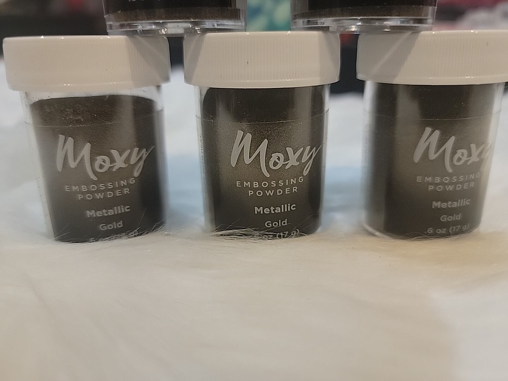 Moxy Embossing Powder - Gold