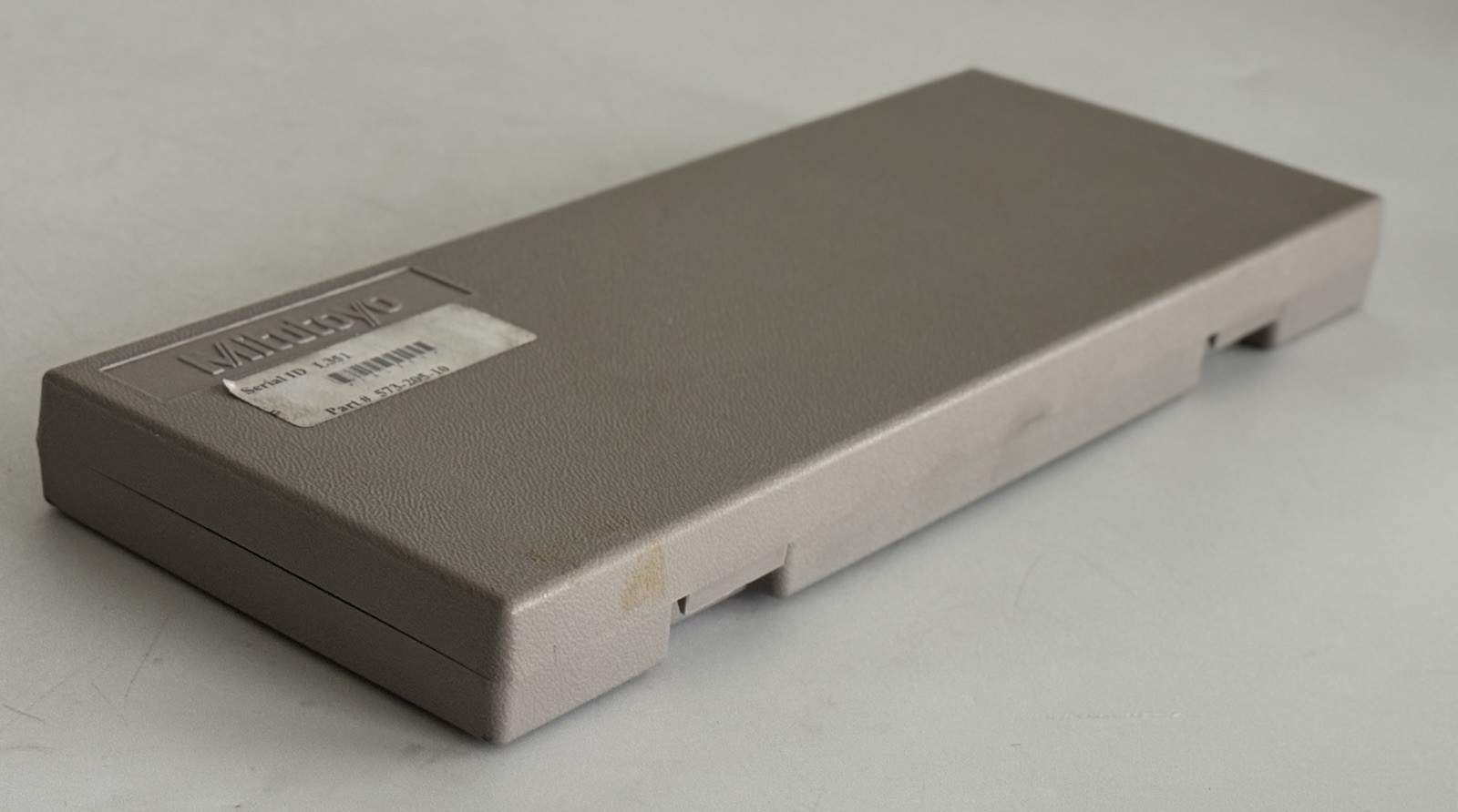 Mitutoyo 573-205-10 Offset Centerline ABS Digimatic Caliper 0.4–6” w/ Case Japan