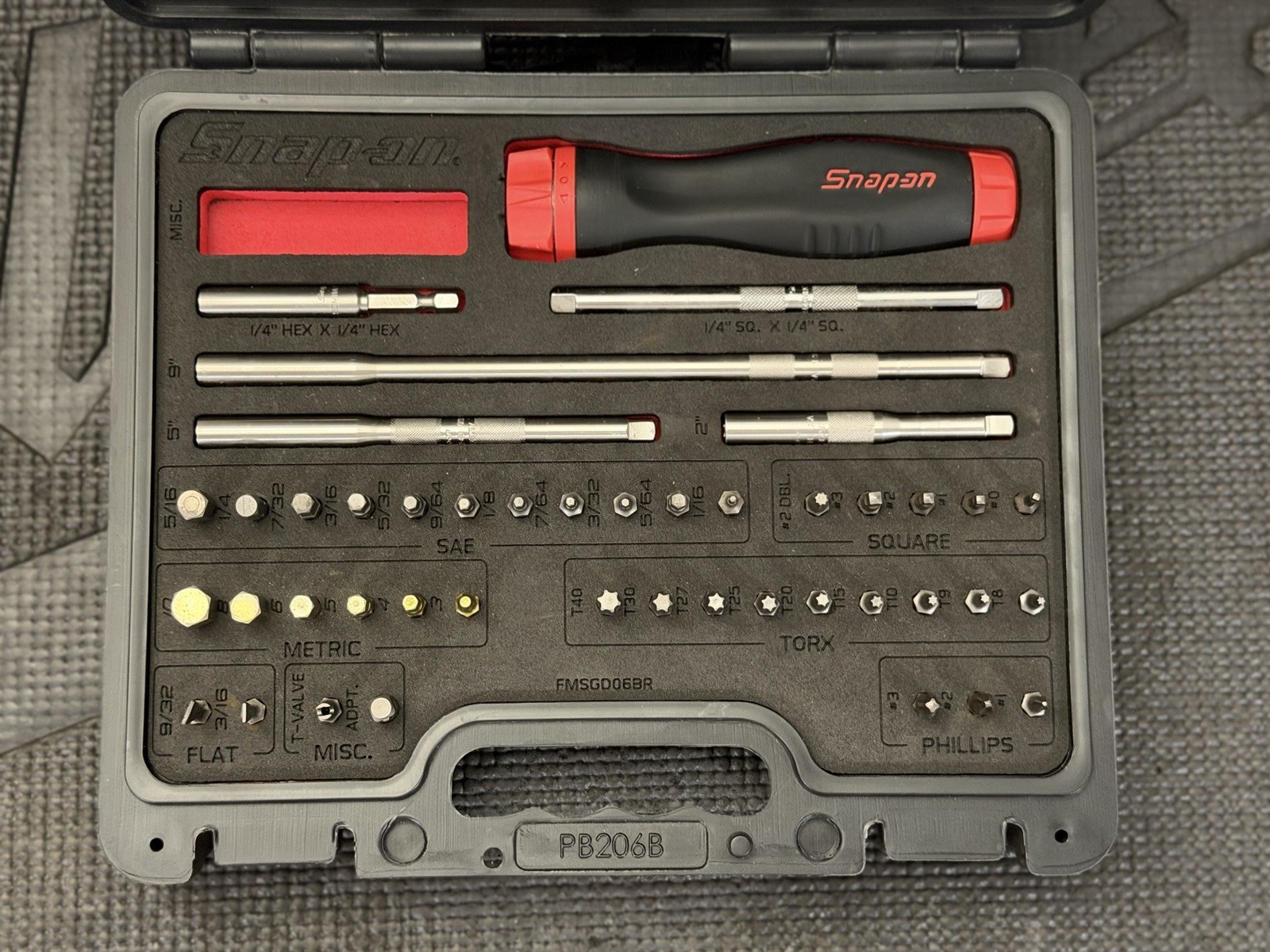 Snap-on 44 Piece Ratcheting Screwdriver Master Set RED Foam USA🇺🇸- SGDMRC44FR