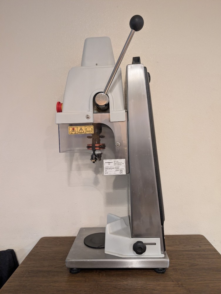 Bottle Capping Capper Machine—-STELLIN SRL EasyCapper Tappatore