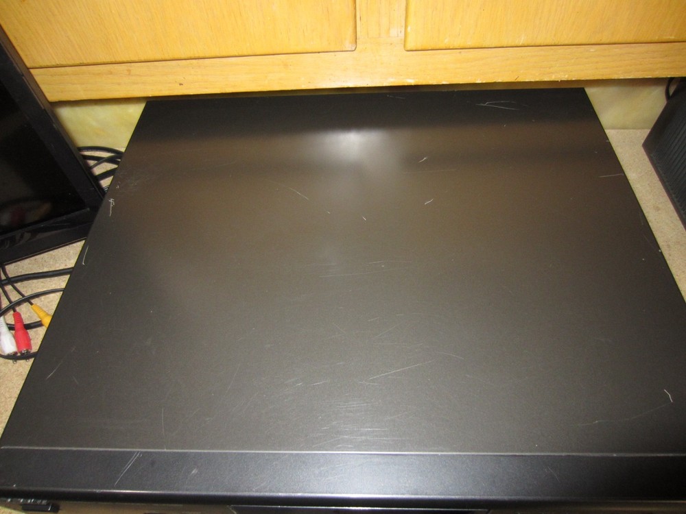 Technics SL-PD688 5 Disc CD Changer Carousel No Remote Tested Working