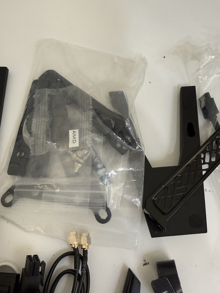 PCIe 4.0 GPU Vertical Mount Lot – LINKUP Ultra Riser, Brackets, Cables, Hardware