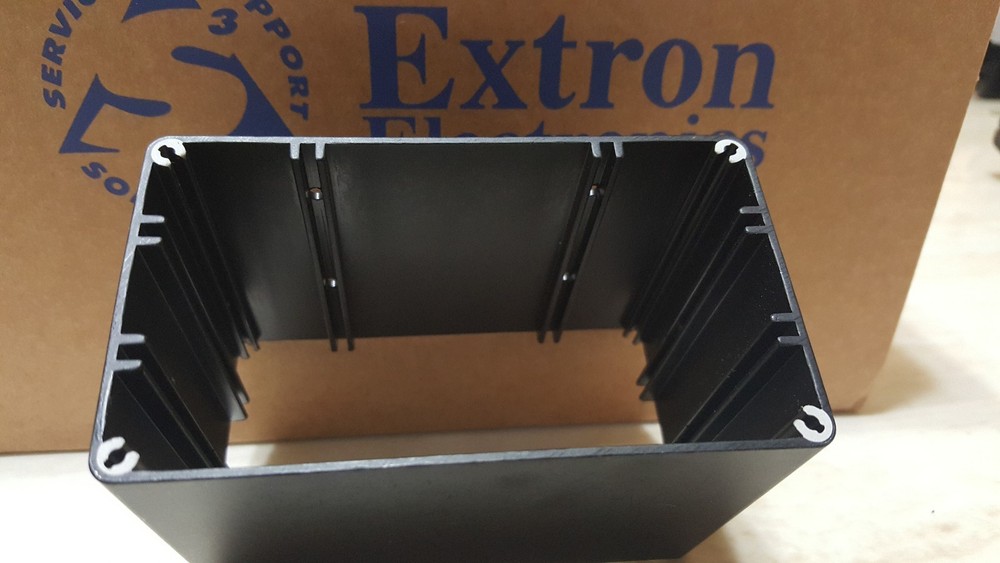 Extron Cable Cubby 1200/1400 Connectivity Bracket 995589 D DS